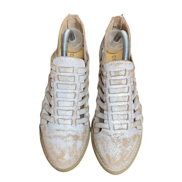 Women's Diba True Very Berry Ankle Bootie Off White Leather 6 Distressed Rustic - Picture 5 of 6